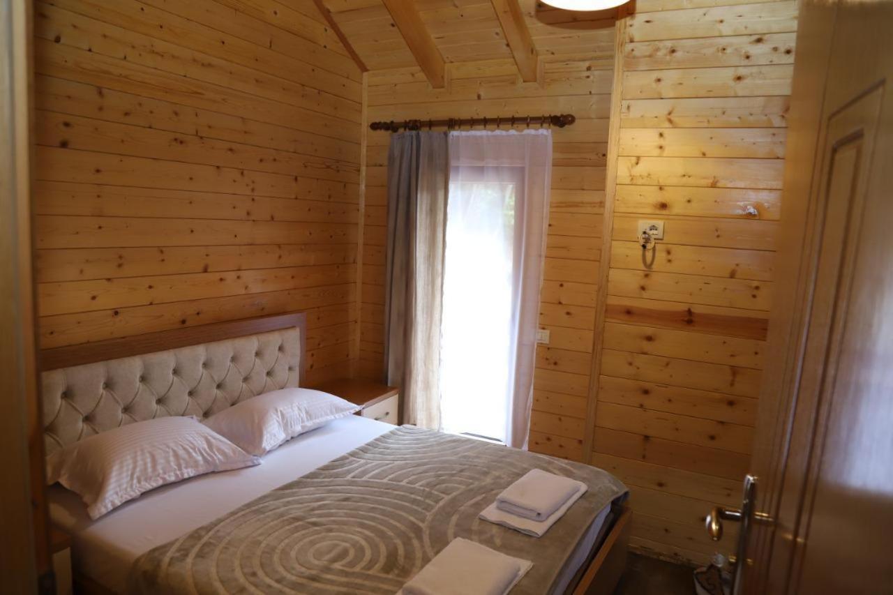 Bujtina Malaj Hotell Valbona Exteriör bild